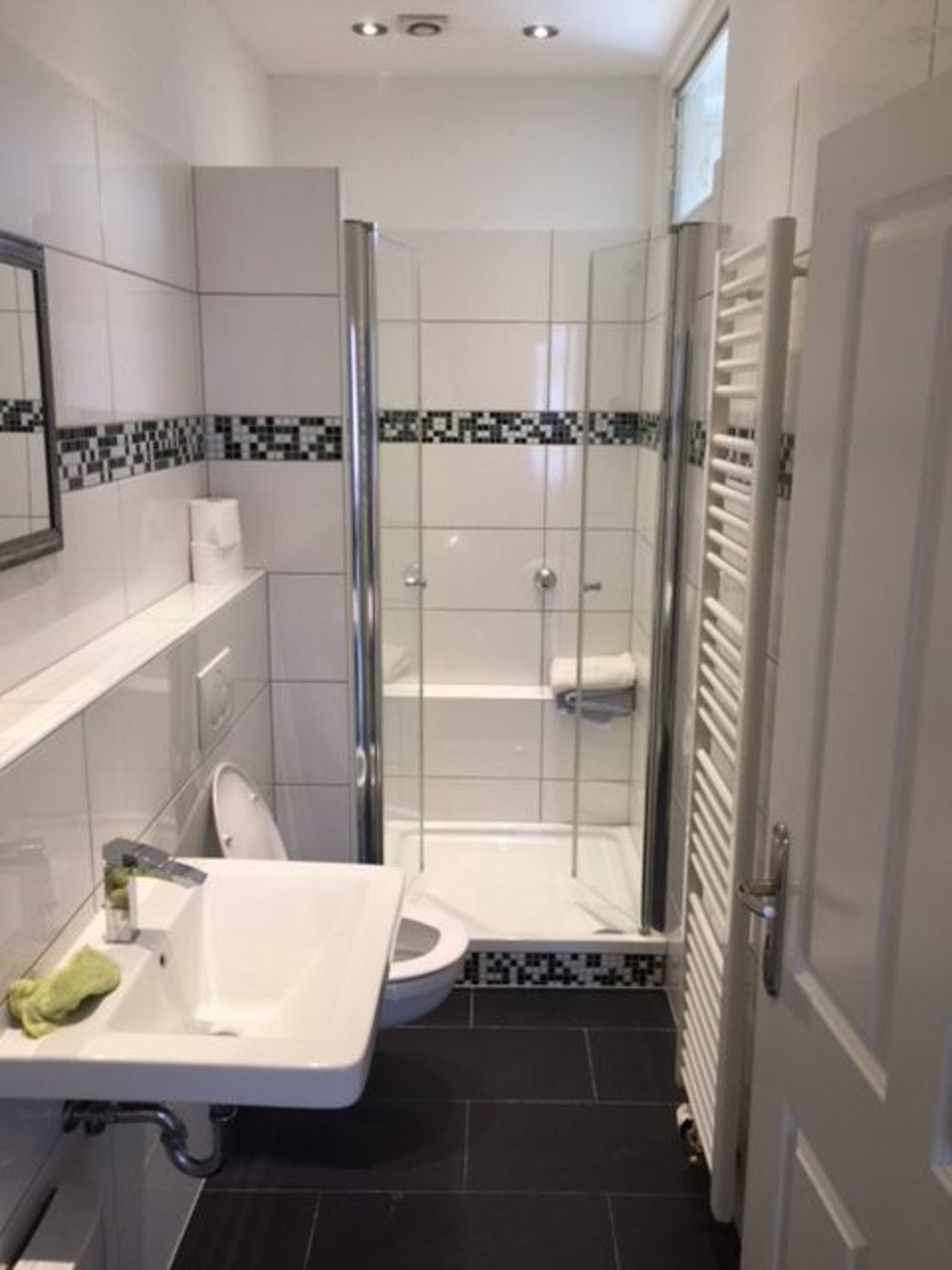 Monteur-Zimmer - Düsseldorf - Gästehaus Terhorst - Messe/Airport