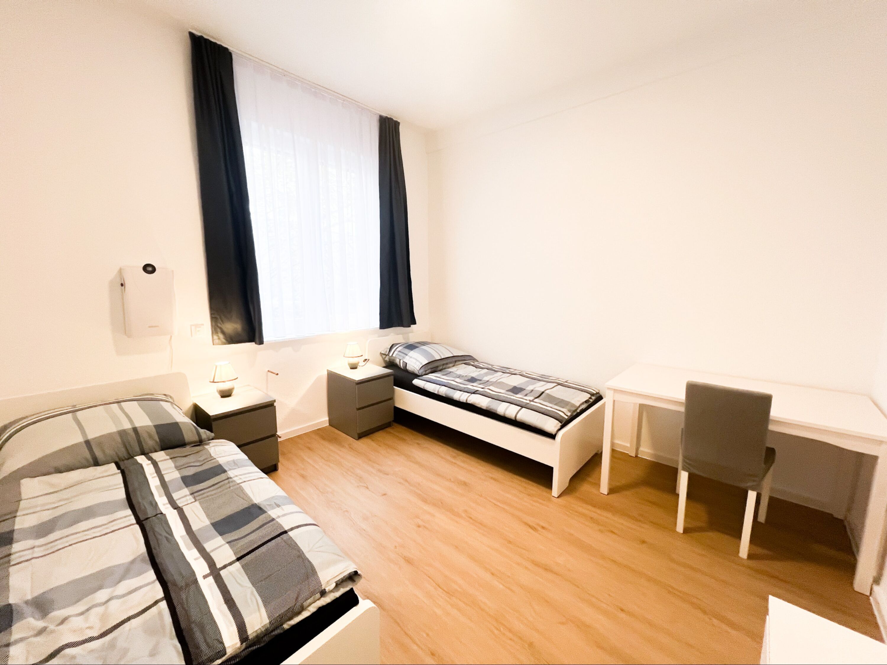 Monteur-Zimmer - Düsseldorf - Apartment für 7 Pers. mit 3 Schlafzimmern in Düsseldorf