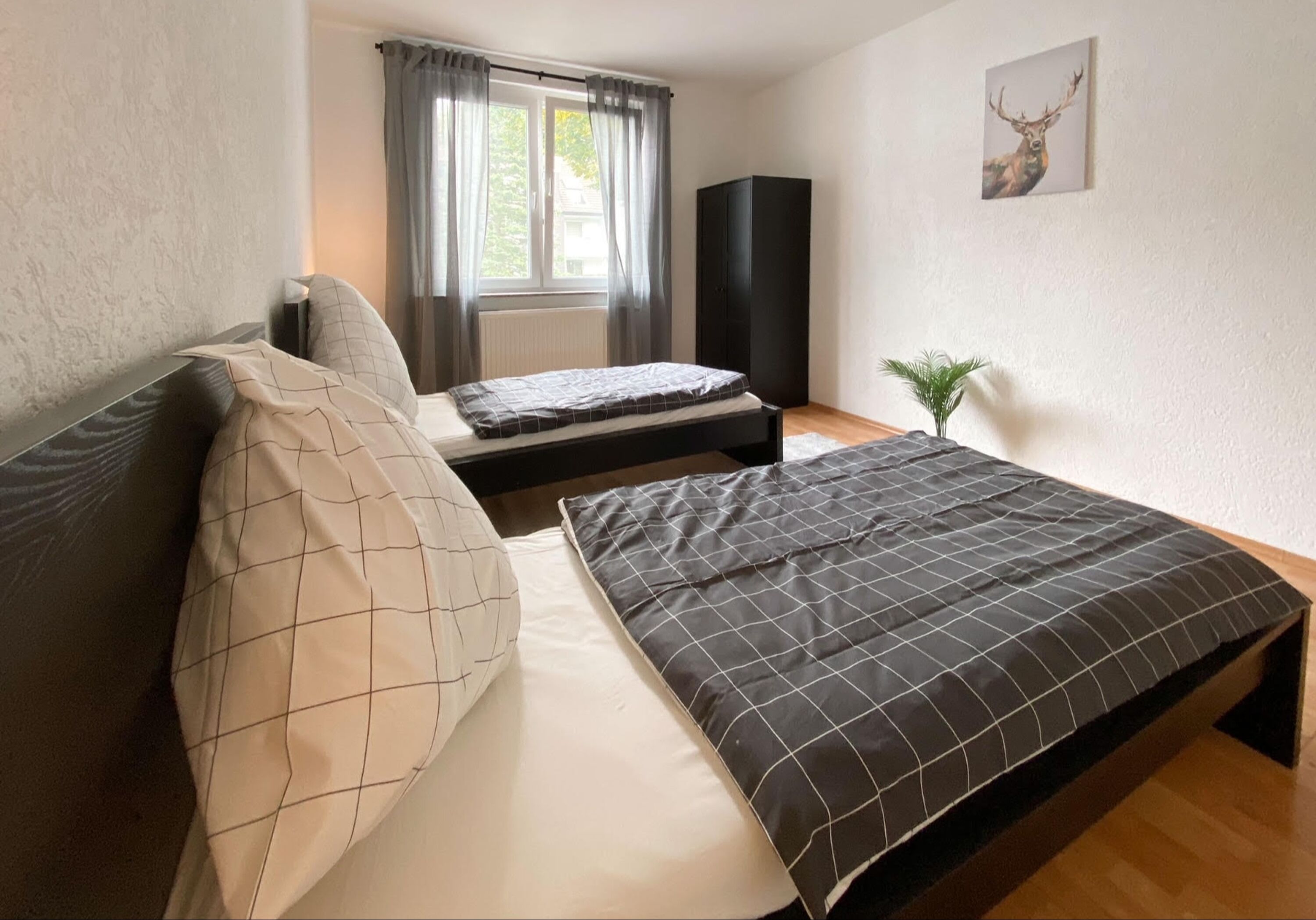 Monteur-Zimmer - Düsseldorf - Apartments in Düsseldorf, Einzelbetten, Küche, WIFI