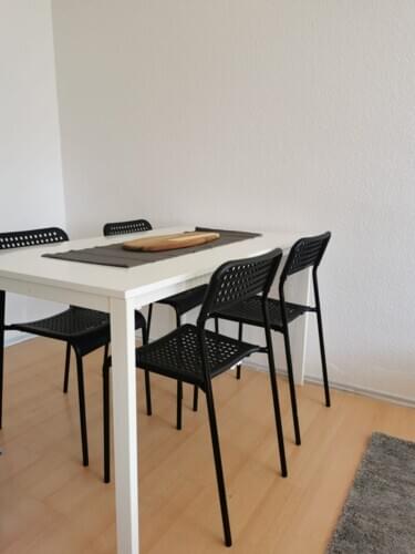 Monteur-Zimmer - Düsseldorf - ab 16,00 € / Herz International (Düsseldorf) / 20 Per. maximal