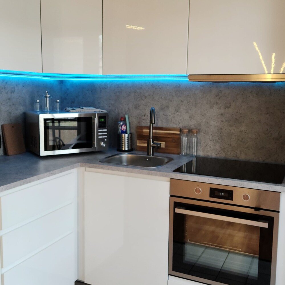 Monteur-Zimmer - Düsseldorf - Eigentumswohnung 2 Zimmer Küche, Diele, Bad, Garten