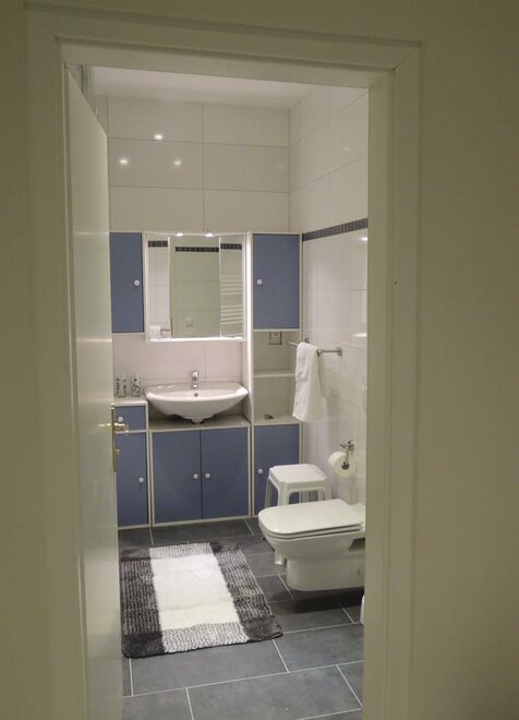 MonteurZimmer: Das Alte Zinshaus