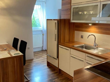 MonteurZimmer: Ferienwohnung Pervan Linz