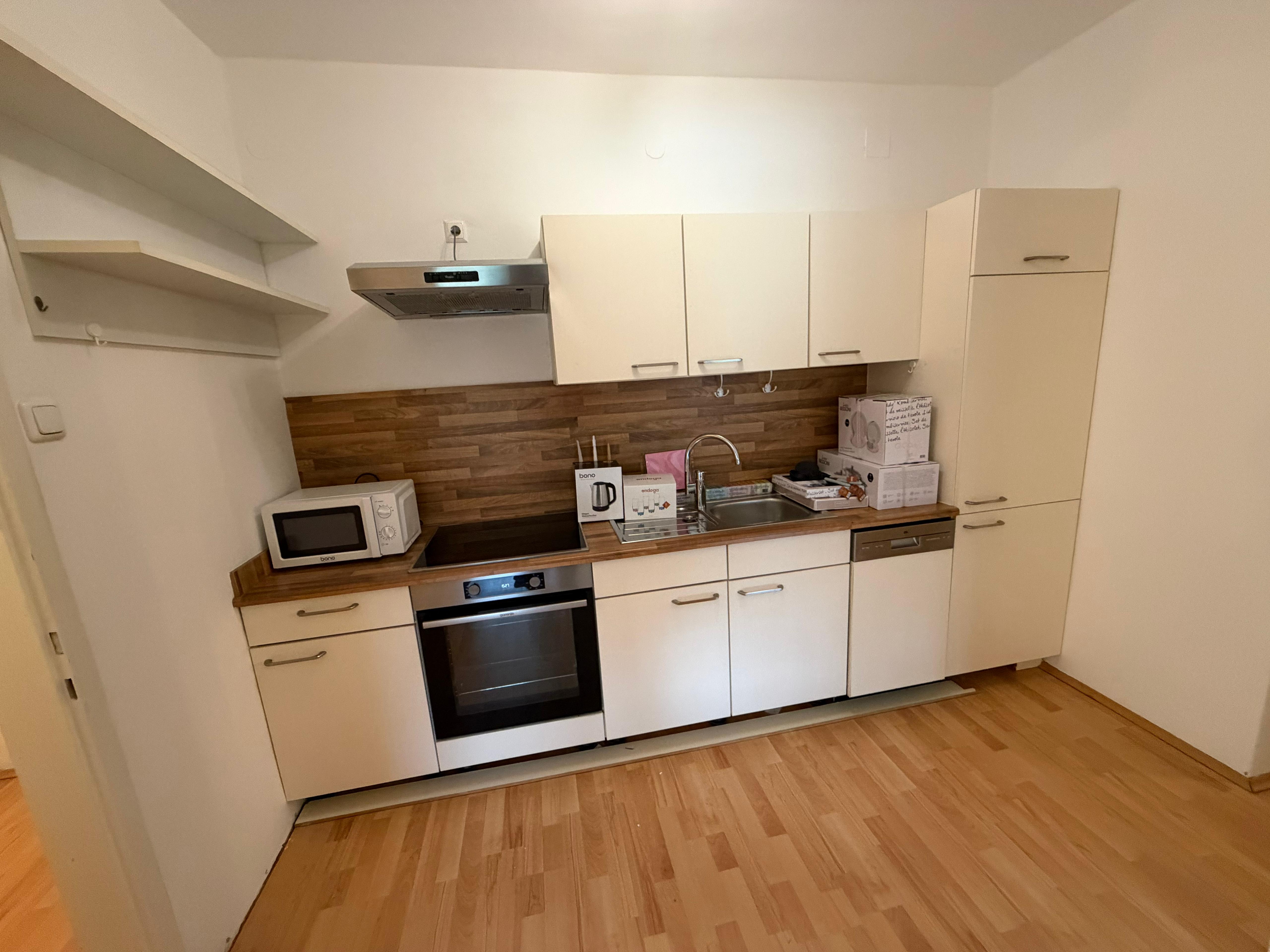 MonteurZimmer: Küche - Monteur-Arbeiter Wohnung in Gewerbe-und Industriegebiet Nähe