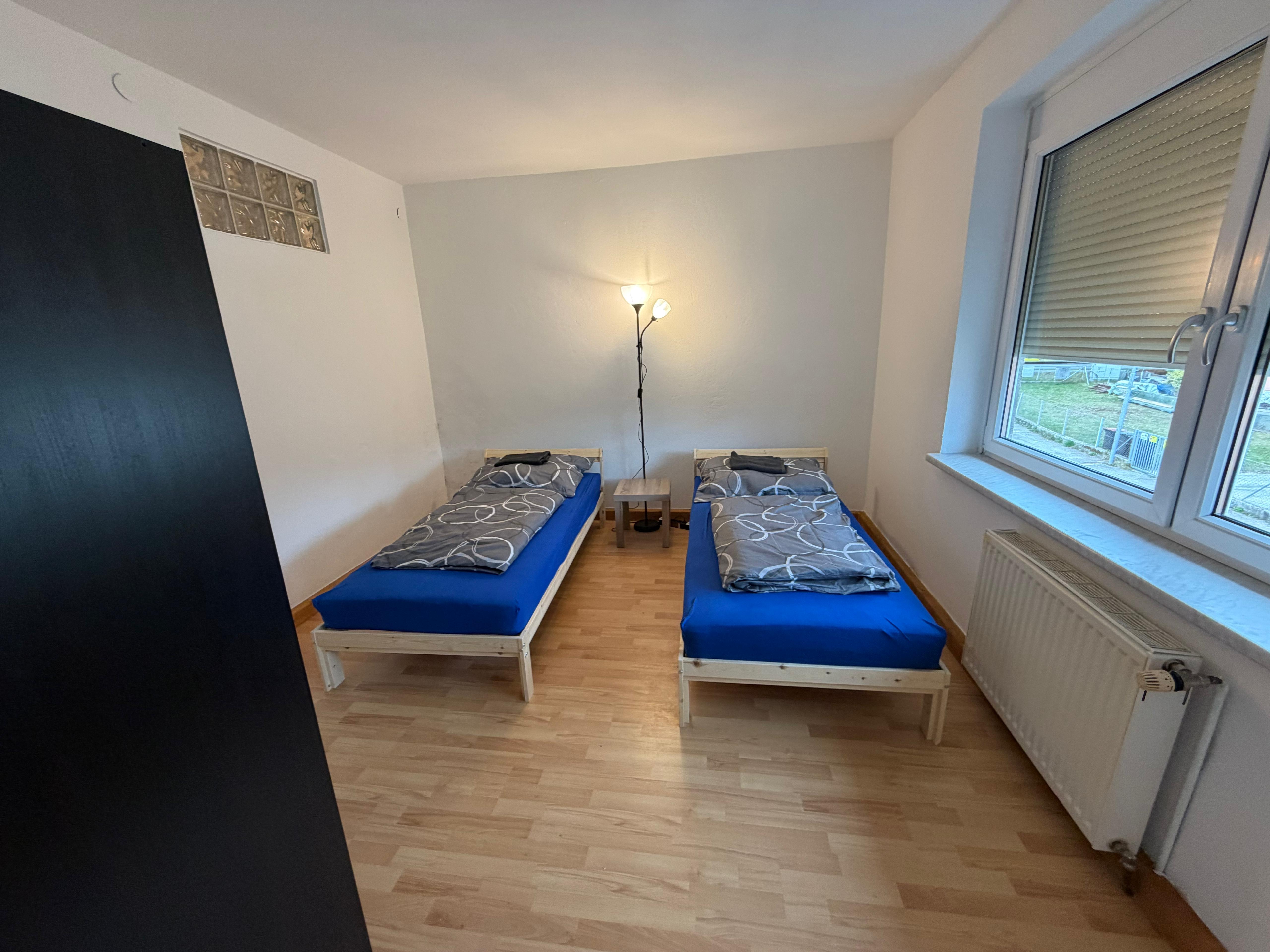 MonteurZimmer: Schlafzimmer - Monteur-Arbeiter Wohnung in Gewerbe-und Industriegebiet Nähe