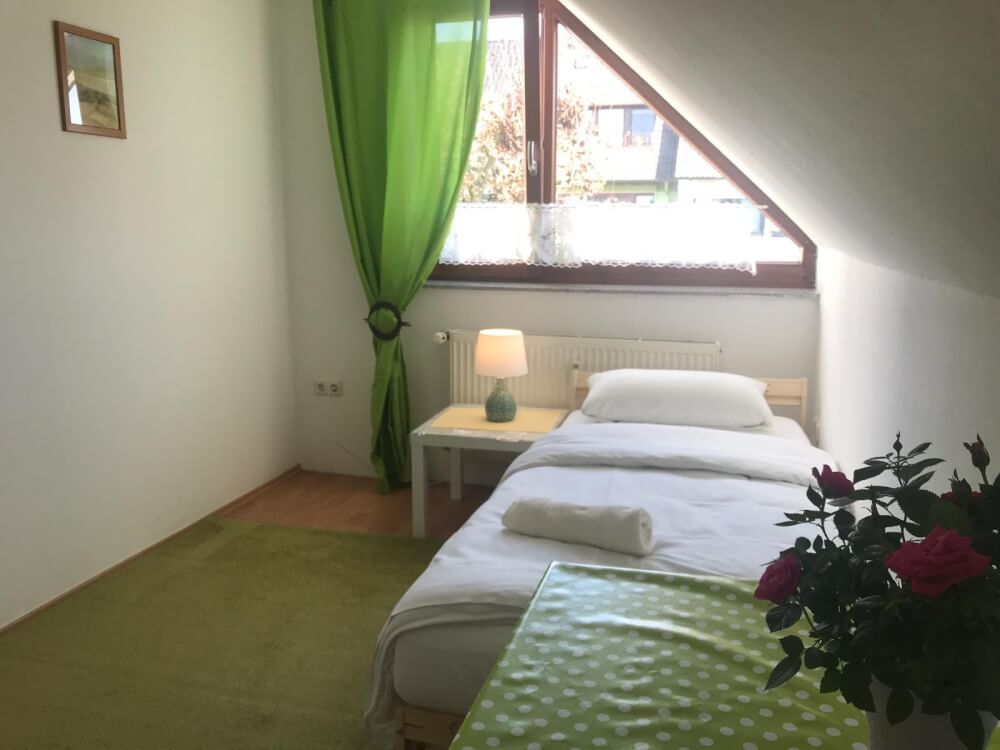 Monteur-Zimmer - Achim (Landkreis Verden) - Luxus Haus mit Garten auf zwei Etagen.