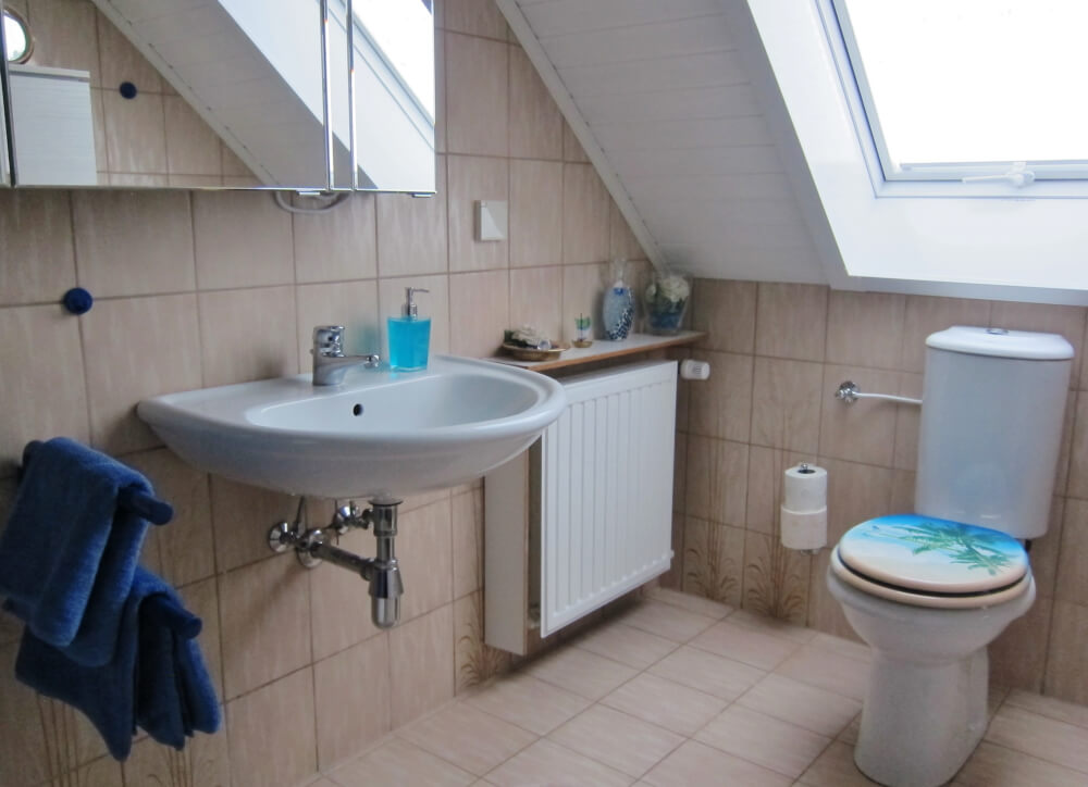 MonteurZimmer: Ferienwohnung im HAUS SONNENGARTEN, Achim/b.Bremen m. WLAN + Parkplatz