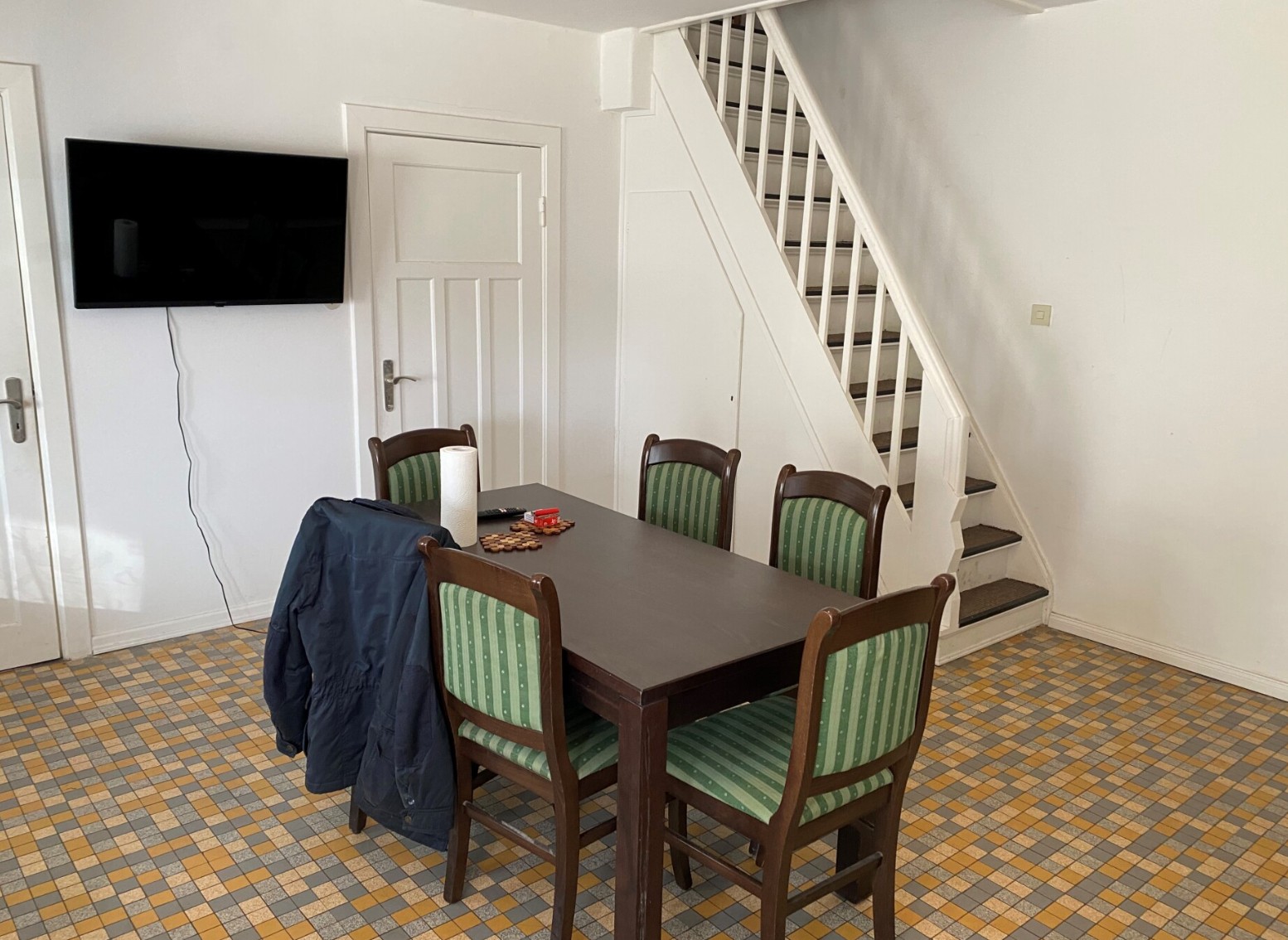 Monteur-Zimmer - Achim (Landkreis Verden) - Oldenburg: Frisch sanierte Monteurwohnung: Parkplatz + TV + WLAN