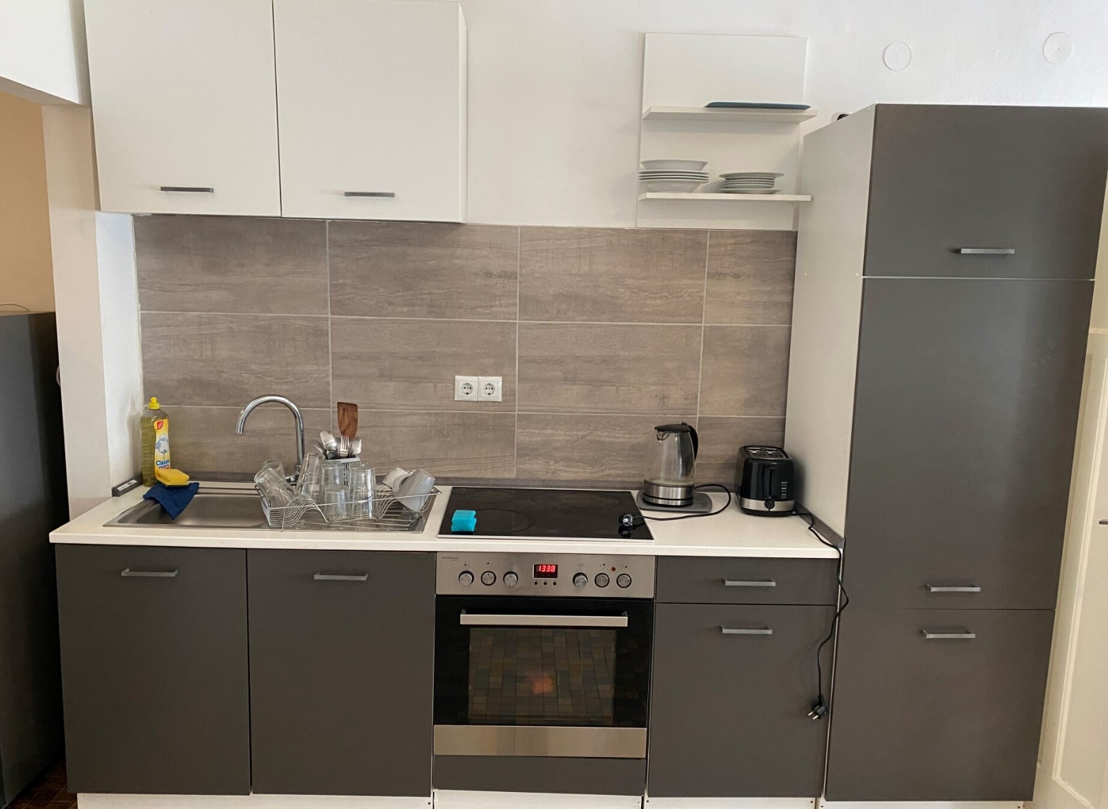 Monteur-Zimmer - Achim (Landkreis Verden) - Oldenburg: Frisch sanierte Monteurwohnung: Parkplatz + TV + WLAN