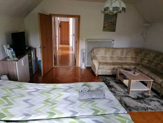 MonteurZimmer: Apartment Schloffer
