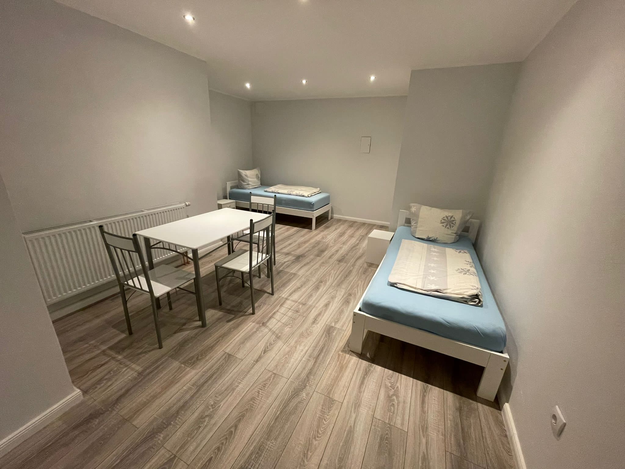 MonteurZimmer: LuSo Iancu Immobilien GmbH 