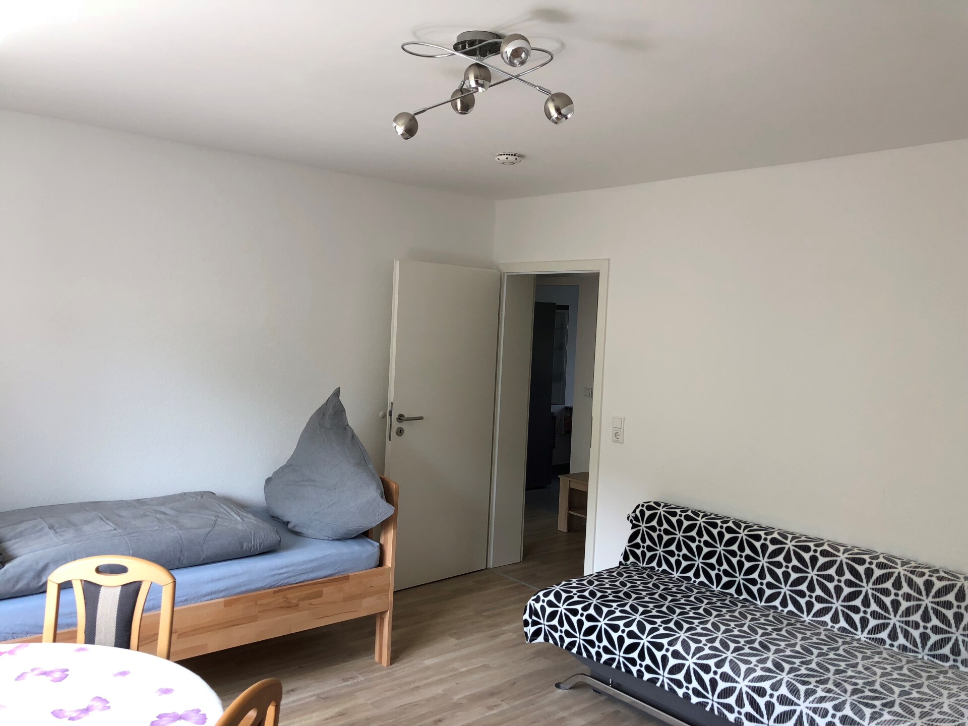 Monteur-Zimmer - Seelze - Monteurwohnungen Bievetski