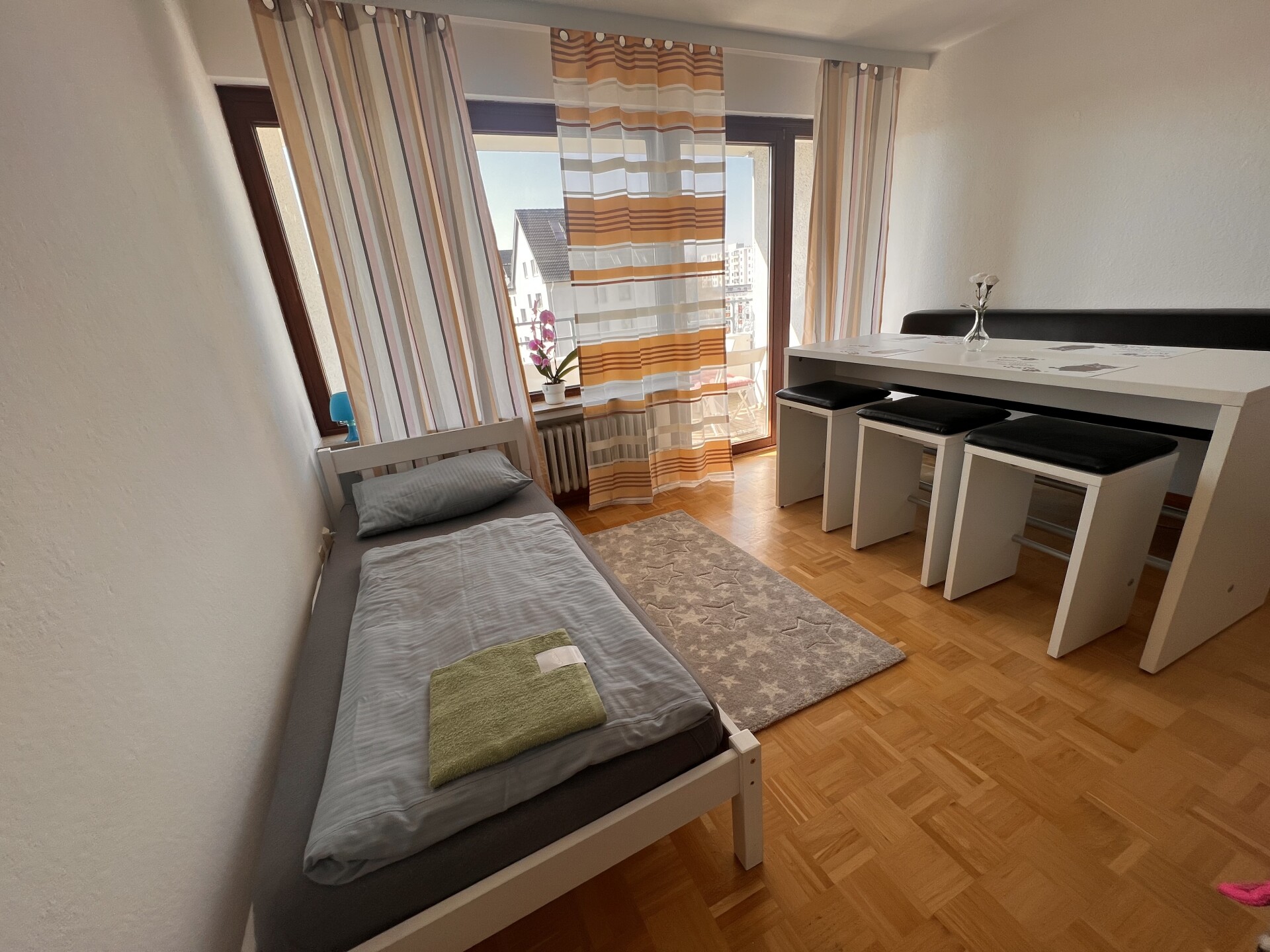 Monteur-Zimmer - Seelze - 2.5 Zimmerwohnung Hannover