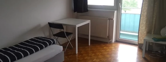 MonteurZimmer: Super Lage - Linz/ Ebelsberg