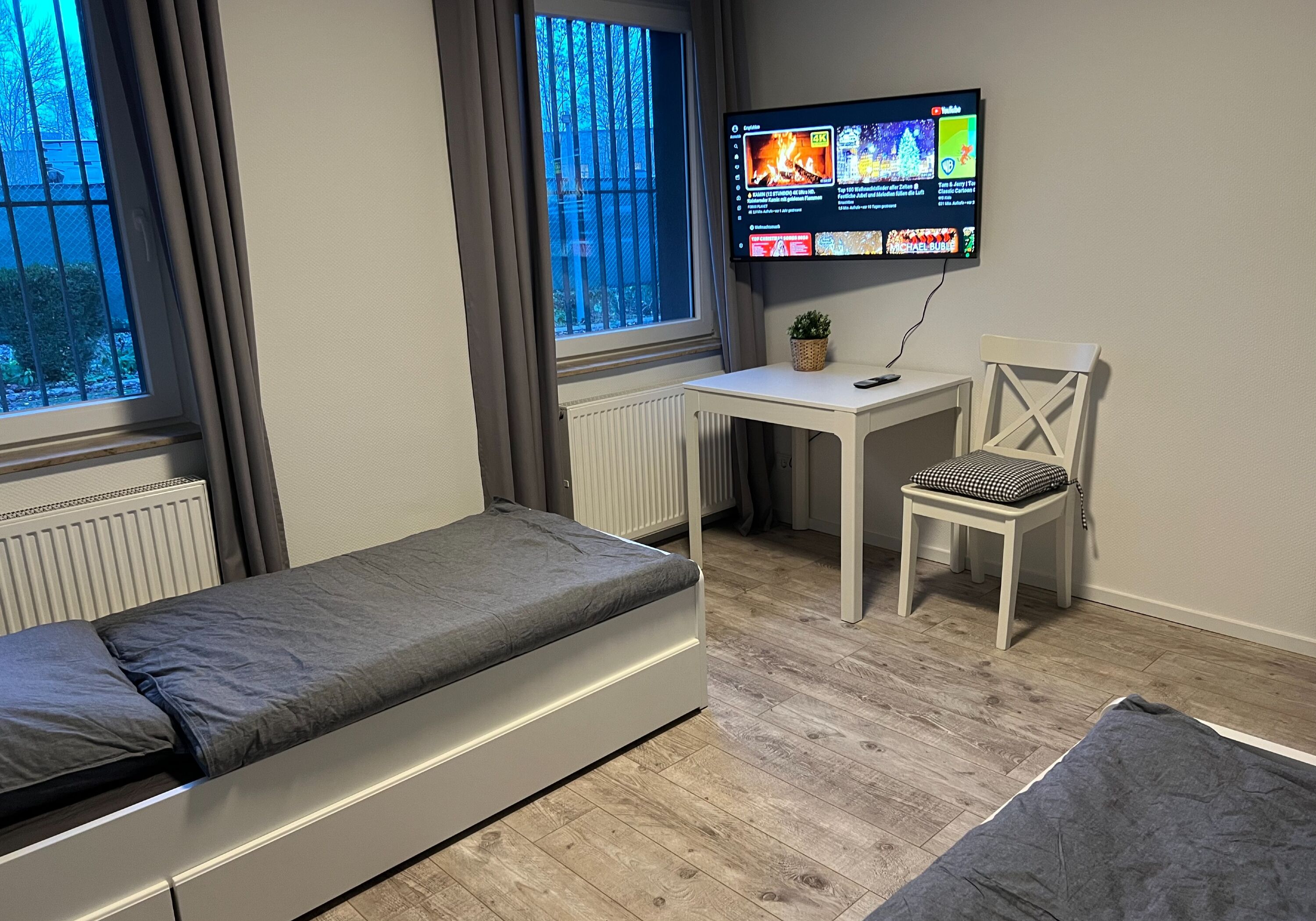 Monteur-Zimmer - Hannover - Gästehaus Hannover nahe VW, Conti! Eigener großer Innenhof