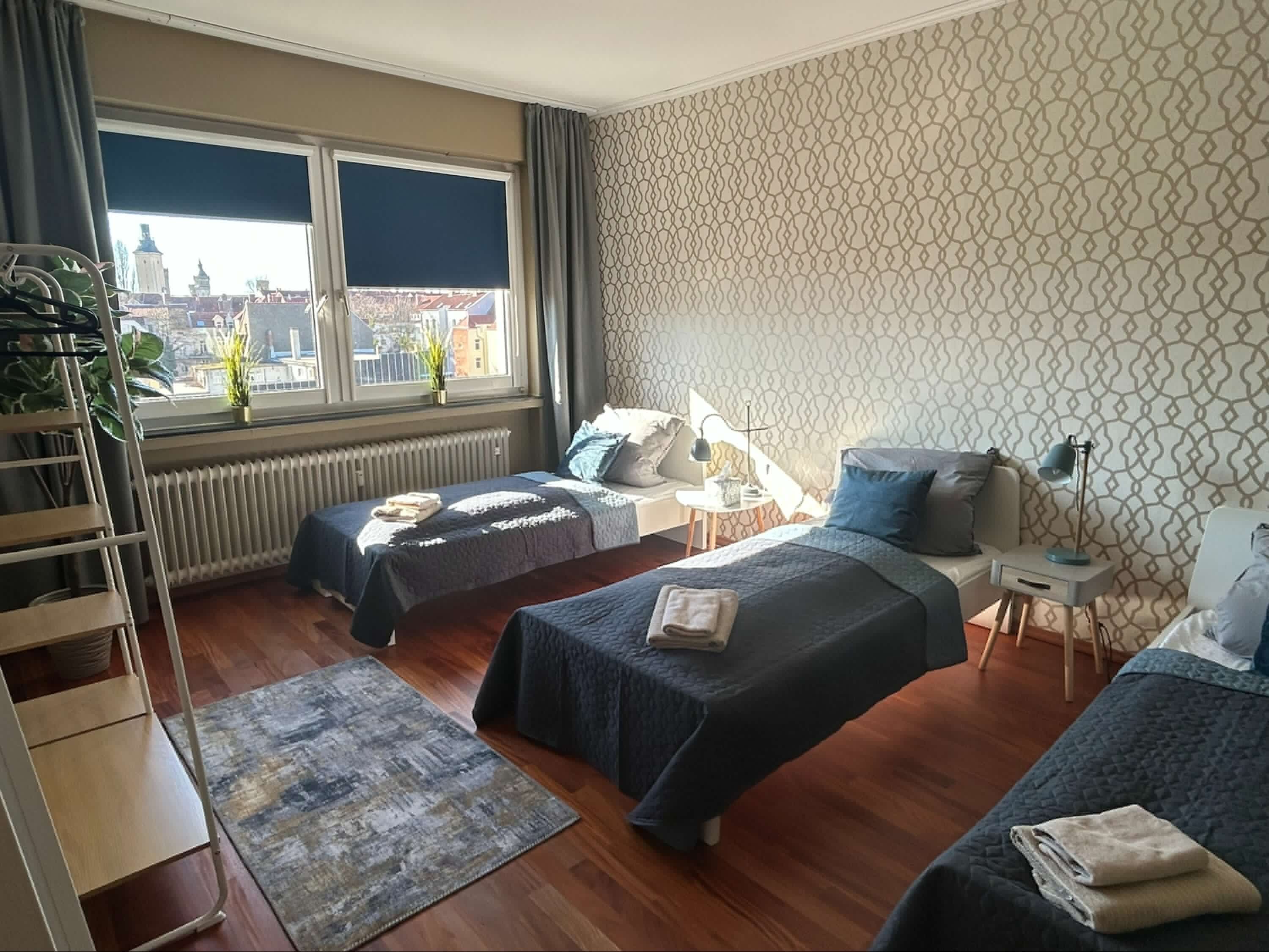 Monteur-Zimmer - Hannover - 3 Zimmer-Balkon-Fahrstuhl-zentral-voll ausgestattet