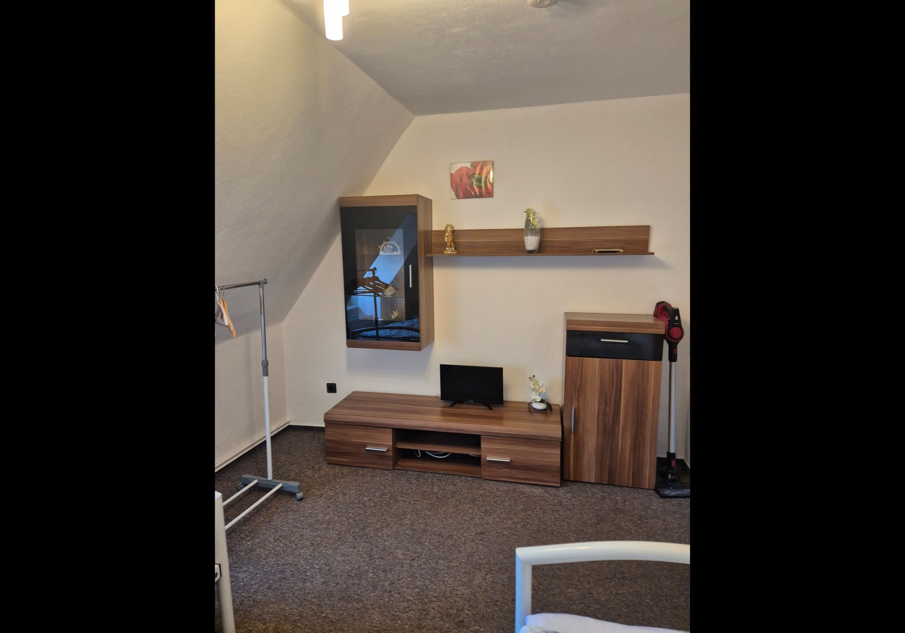 MonteurZimmer: 2-Zimmerwohnung in ruhiger messenaher Lage