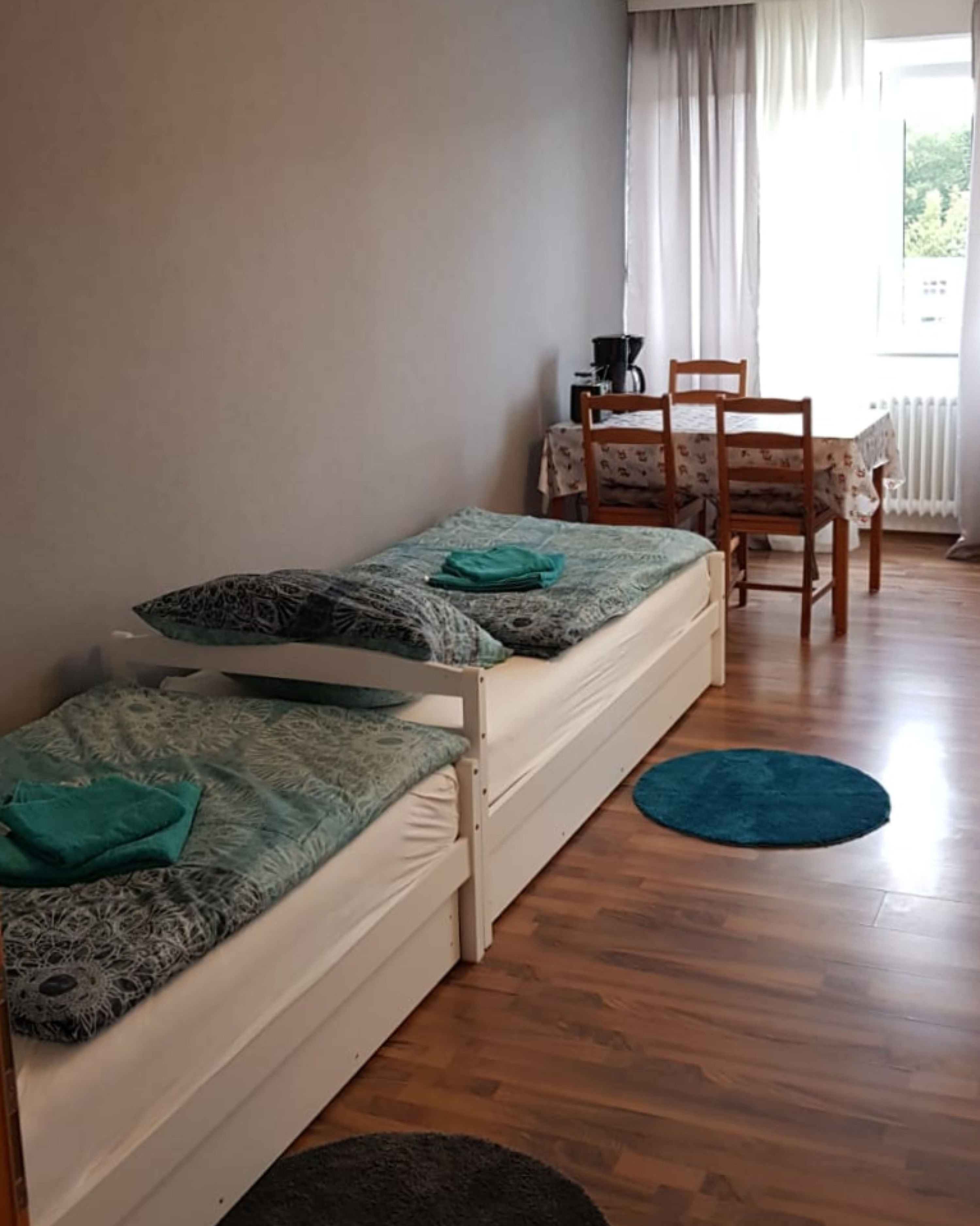 MonteurZimmer: FeWo Enns, Monteurswohnung, Messewohnung, 2 Zimmerwohnung
