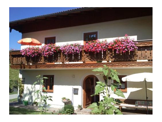 MonteurZimmer: Ferienwohnung Löffelberger in Hallein