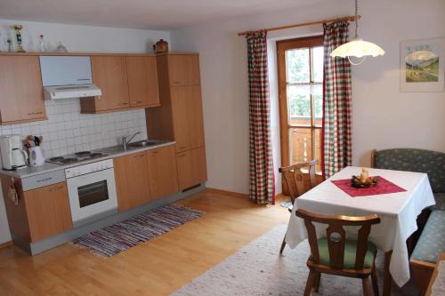 Monteur-Zimmer - Thalgau - Ferienwohnung Löffelberger in Hallein