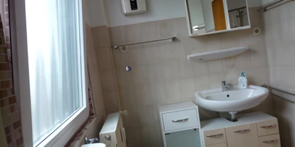 Monteur-Zimmer - Viersen - Monteurwohnung Duisburg Palme Fack/Hasikic
