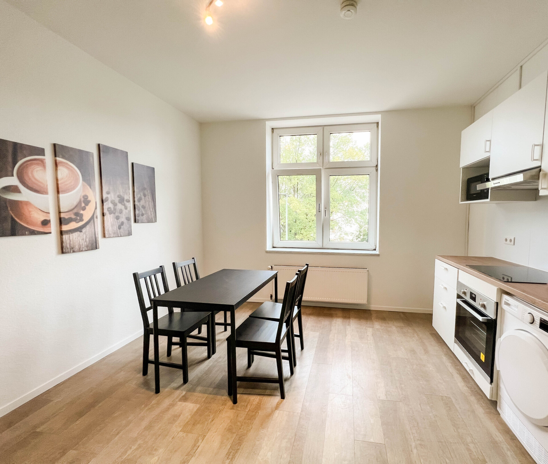 Monteur-Zimmer - Moers - Frei: 47051 Duisburg-Mitte, 3 Wohnungen bis 14 Personen, Einzelbetten