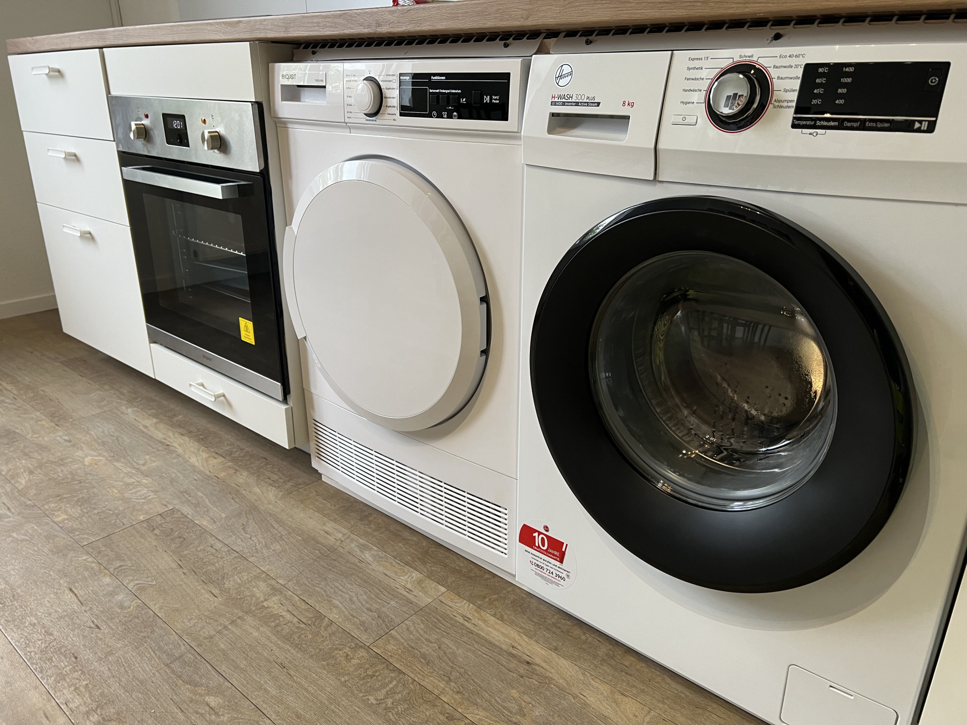 Monteur-Zimmer - Moers - Frei: 47051 Duisburg-Mitte, 3 Wohnungen bis 14 Personen, Einzelbetten