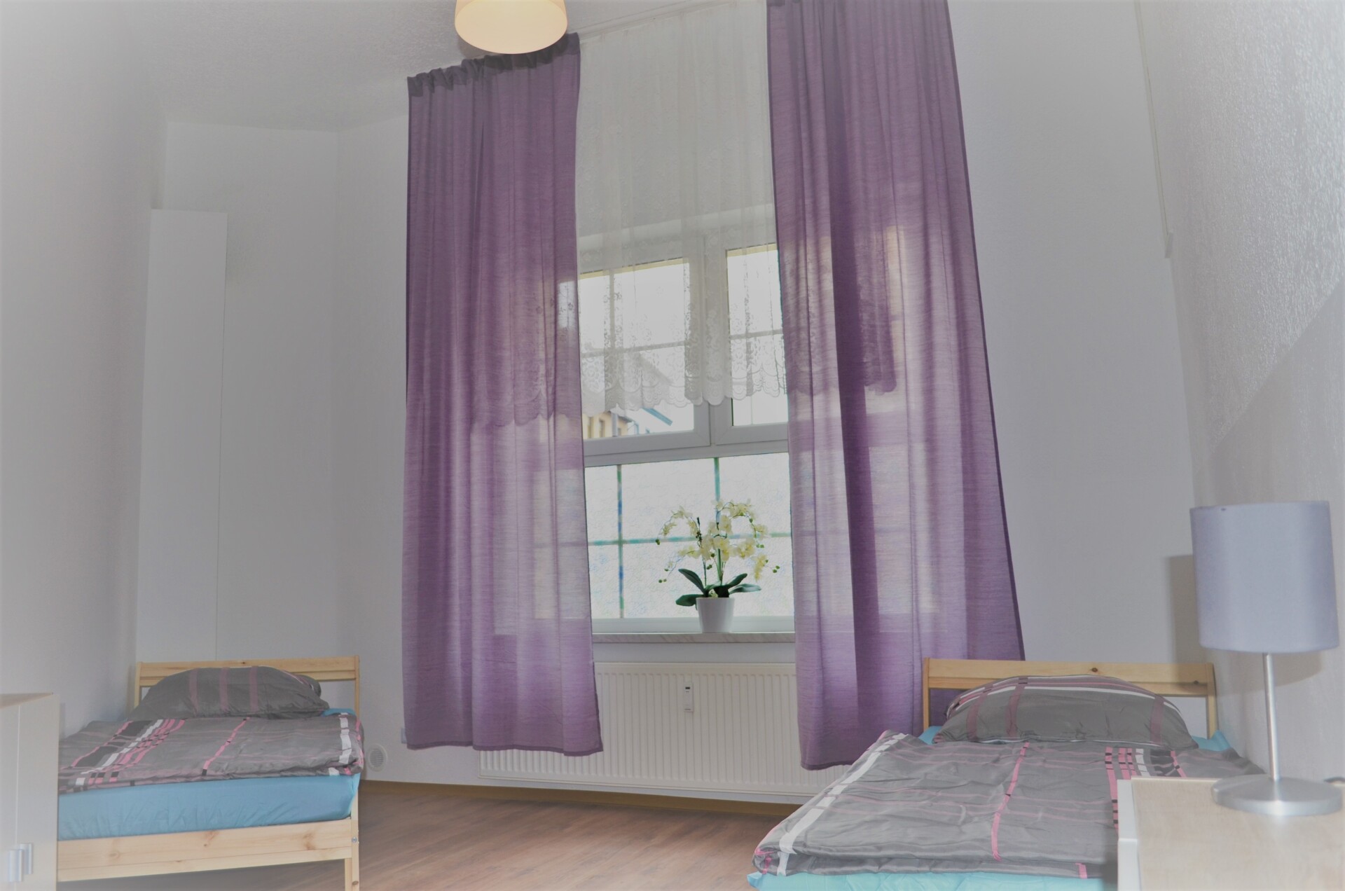 Monteur-Zimmer - Moers - Monteurwohnung / Appartment Duisburg
