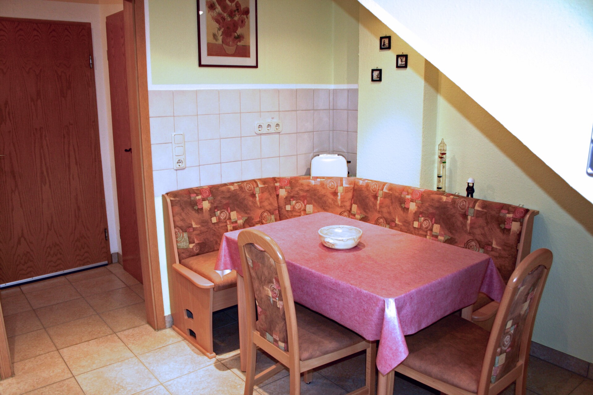 Monteur-Zimmer - Moers - Große und saubere Monteurwohnung Duisburg