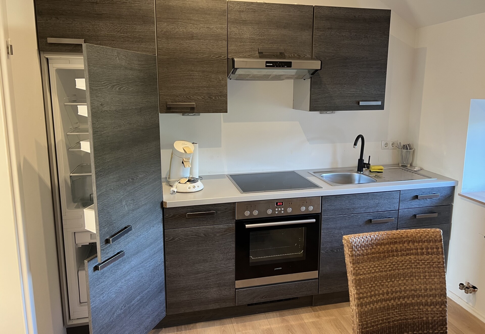 Monteur-Zimmer - Moers - Top moderne Wohnungen voll ausgestattet, starkes WLAN