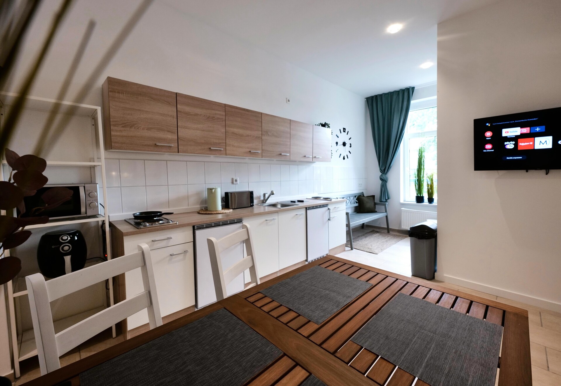 Monteur-Zimmer - Moers - NOVA BEDS Monteurwohnungen im Haus Weseler, Duisburg-Walsum