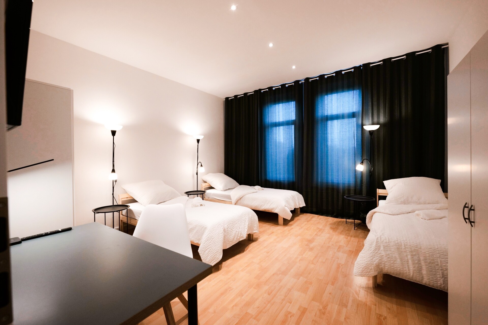 Monteur-Zimmer - Moers - NOVA BEDS Monteurwohnungen im Haus Weseler, Duisburg-Walsum