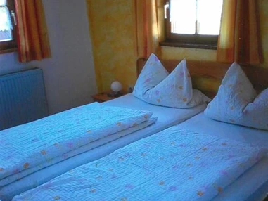 MonteurZimmer: Privatzimmer Brüggler Anneliese