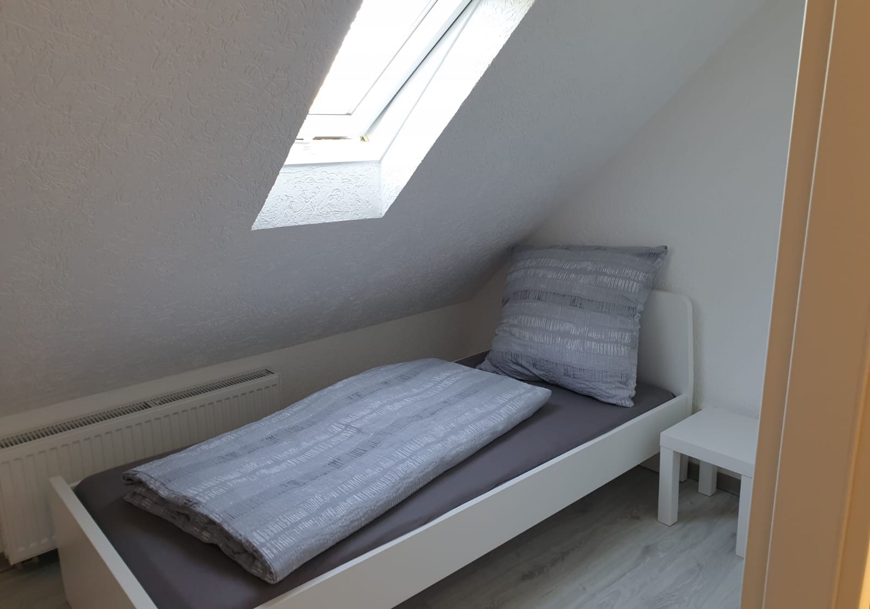 Monteur-Zimmer - Moers - Una Monteurunterkunft Duisburg 1