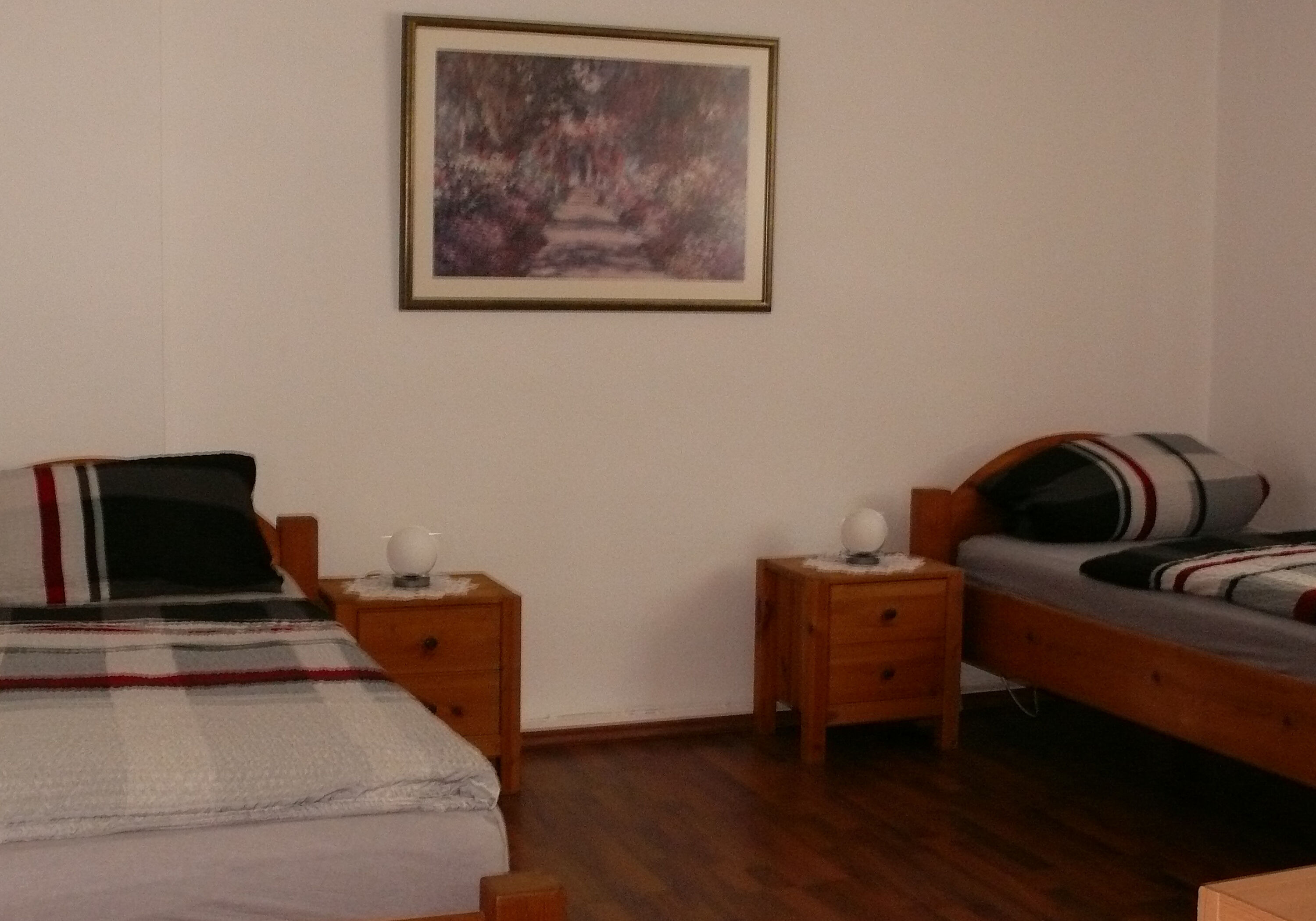 Monteur-Zimmer - Moers - Monteur und Messewohnung Palme Duisburg - Süd