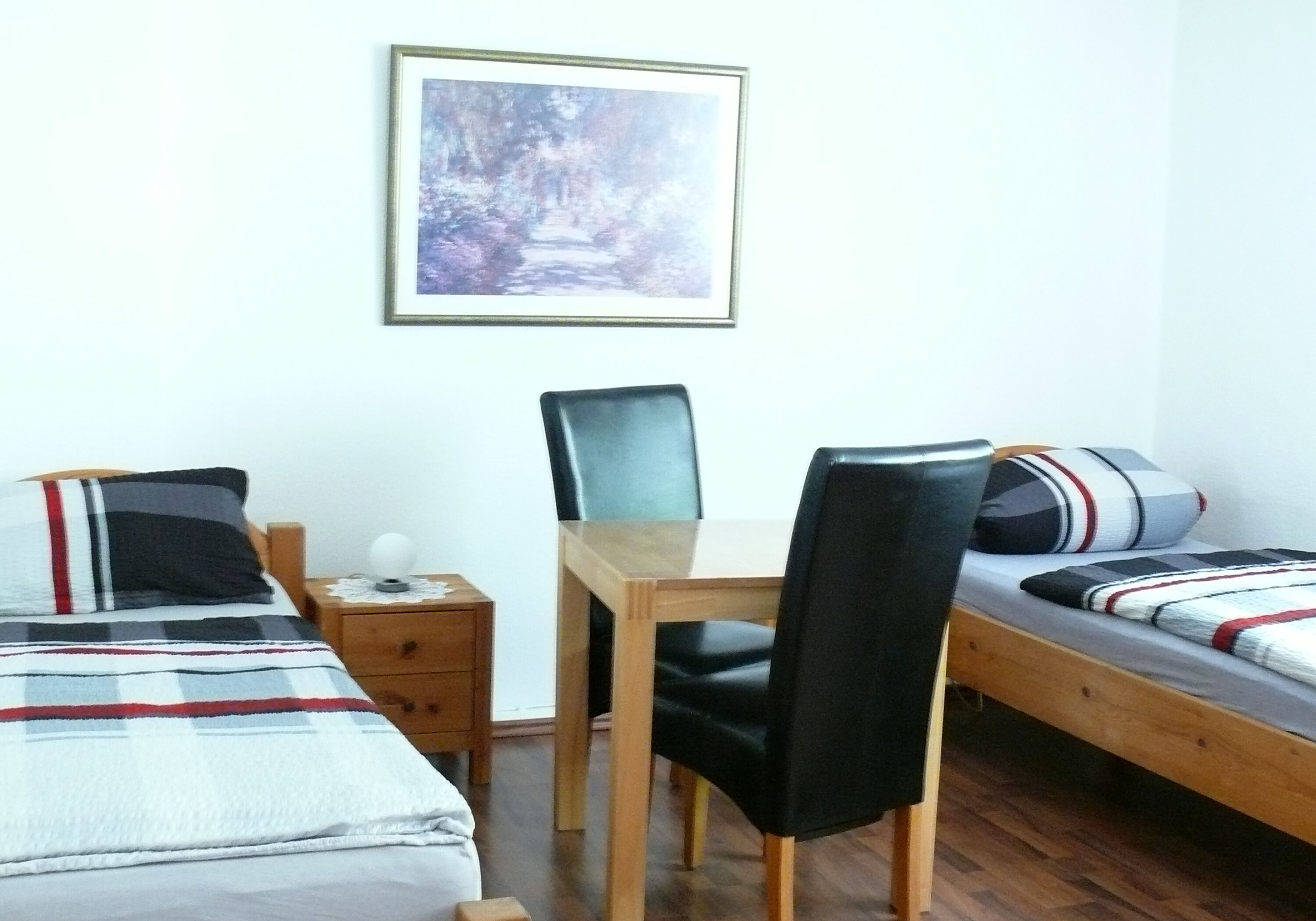 Monteur-Zimmer - Moers - Monteur und Messewohnung Palme Duisburg - Süd