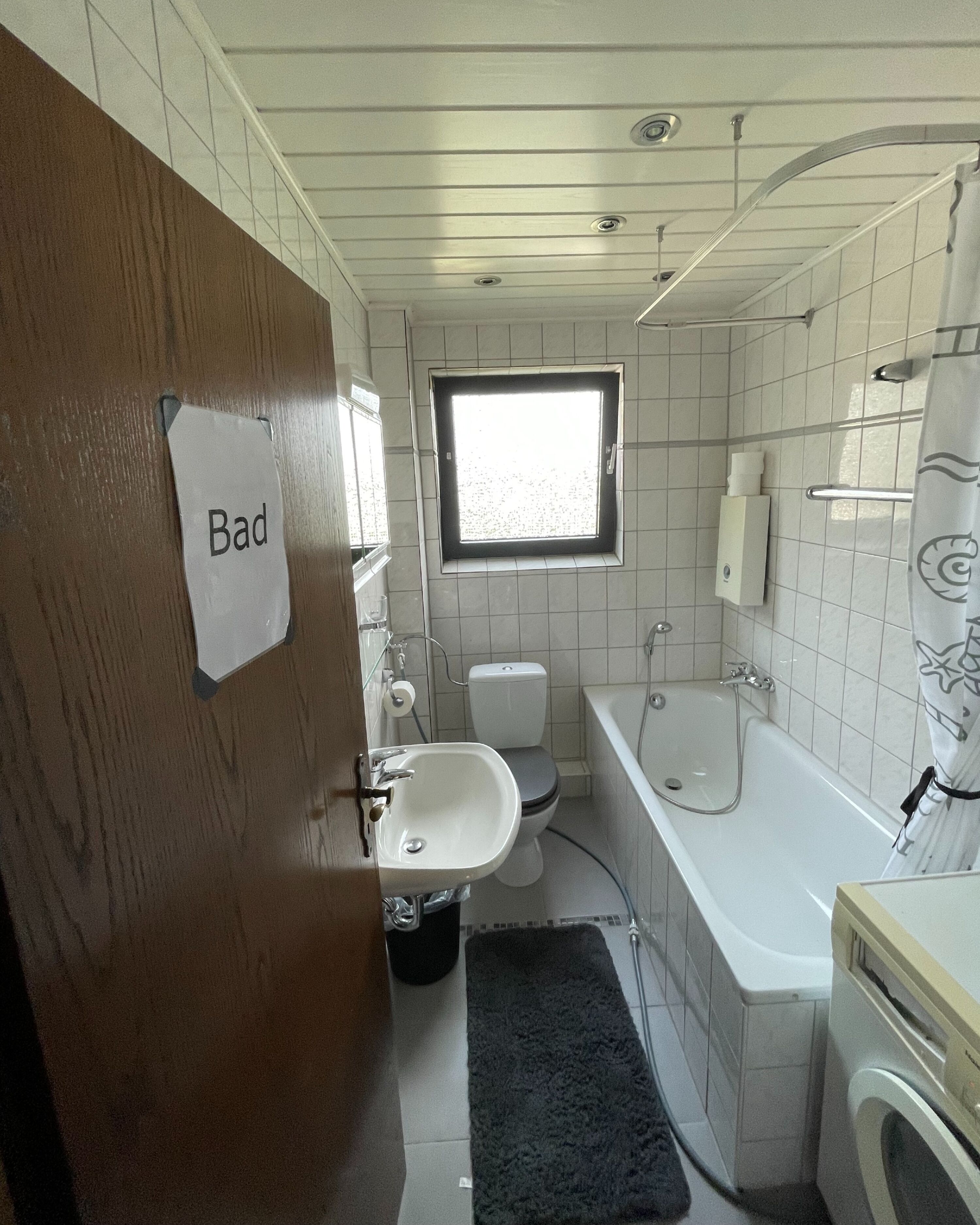 Monteur-Zimmer - Moers - Mc Zimmervermietung Monteurzimmer Duisburg