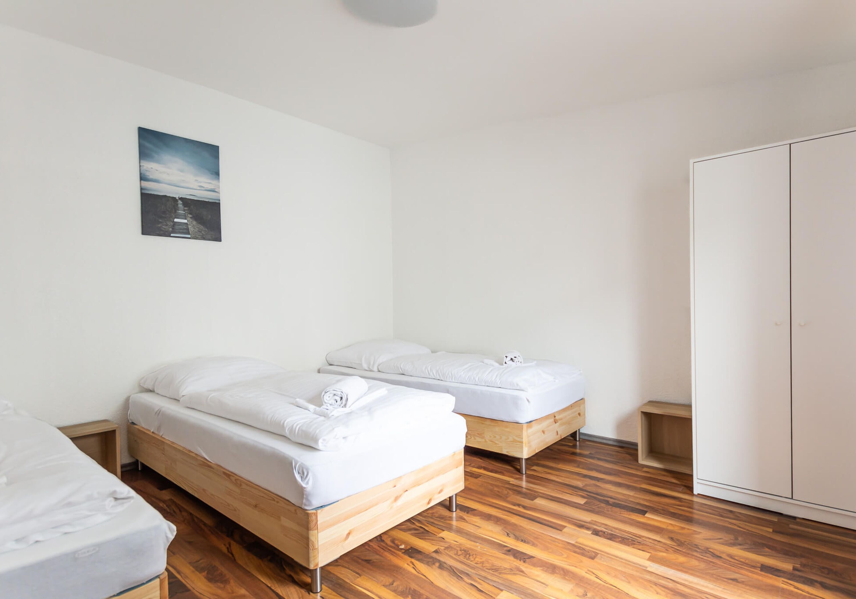 Monteur-Zimmer - Moers - Renovierte 3-4 Zimmer Wohnungen in Duisburg