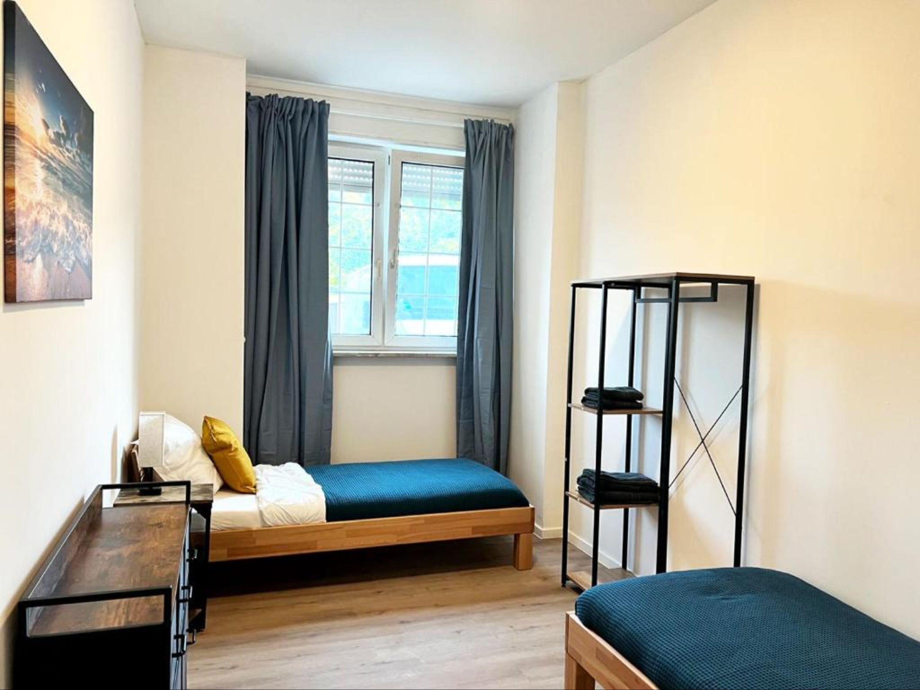 Monteur-Zimmer - Moers - Monteurwohnung Duisburg-Rahm für bis zu 7 Personen