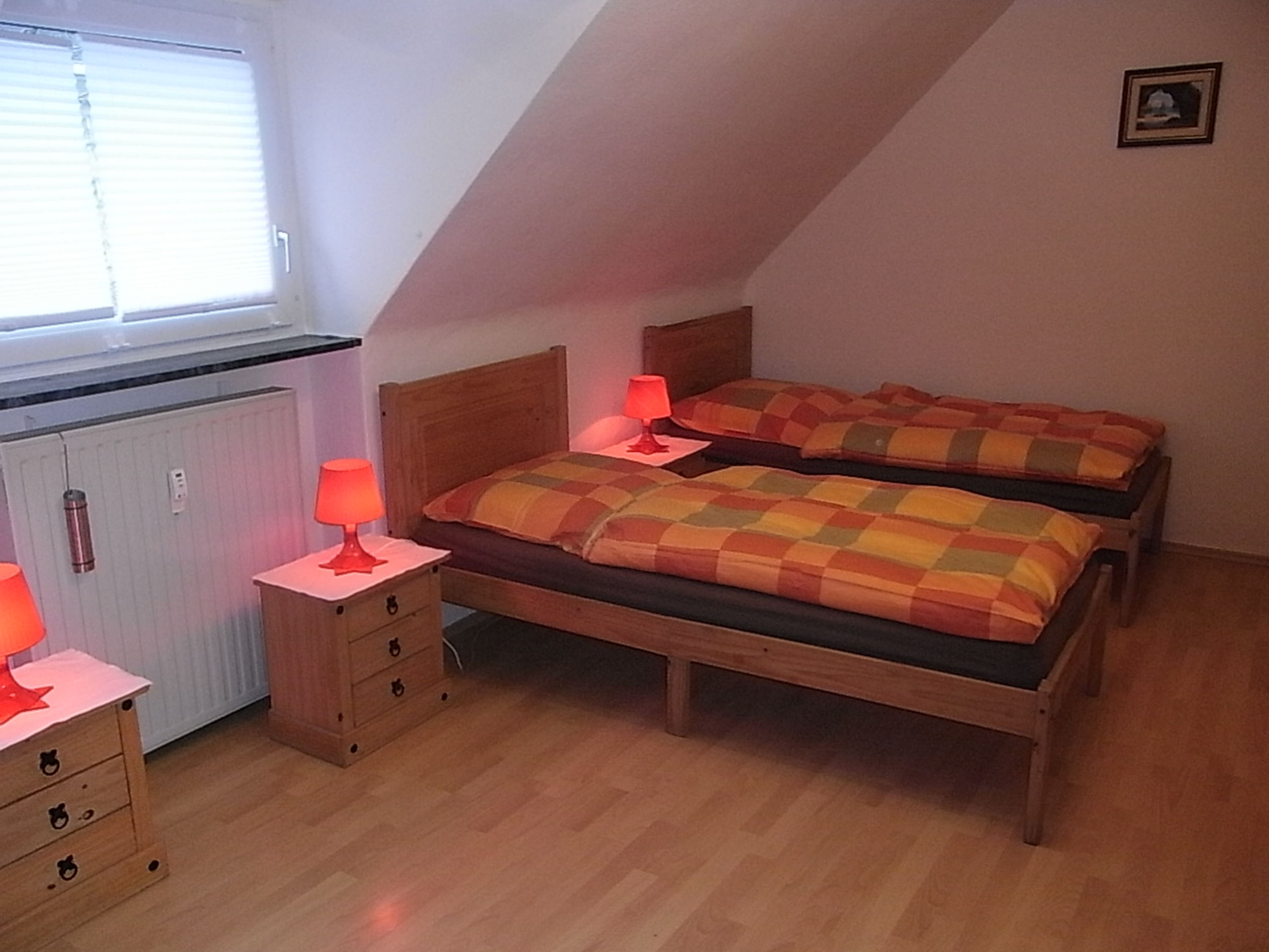Monteur-Zimmer - Moers - Wohnung Für Monteure Und Urlauber