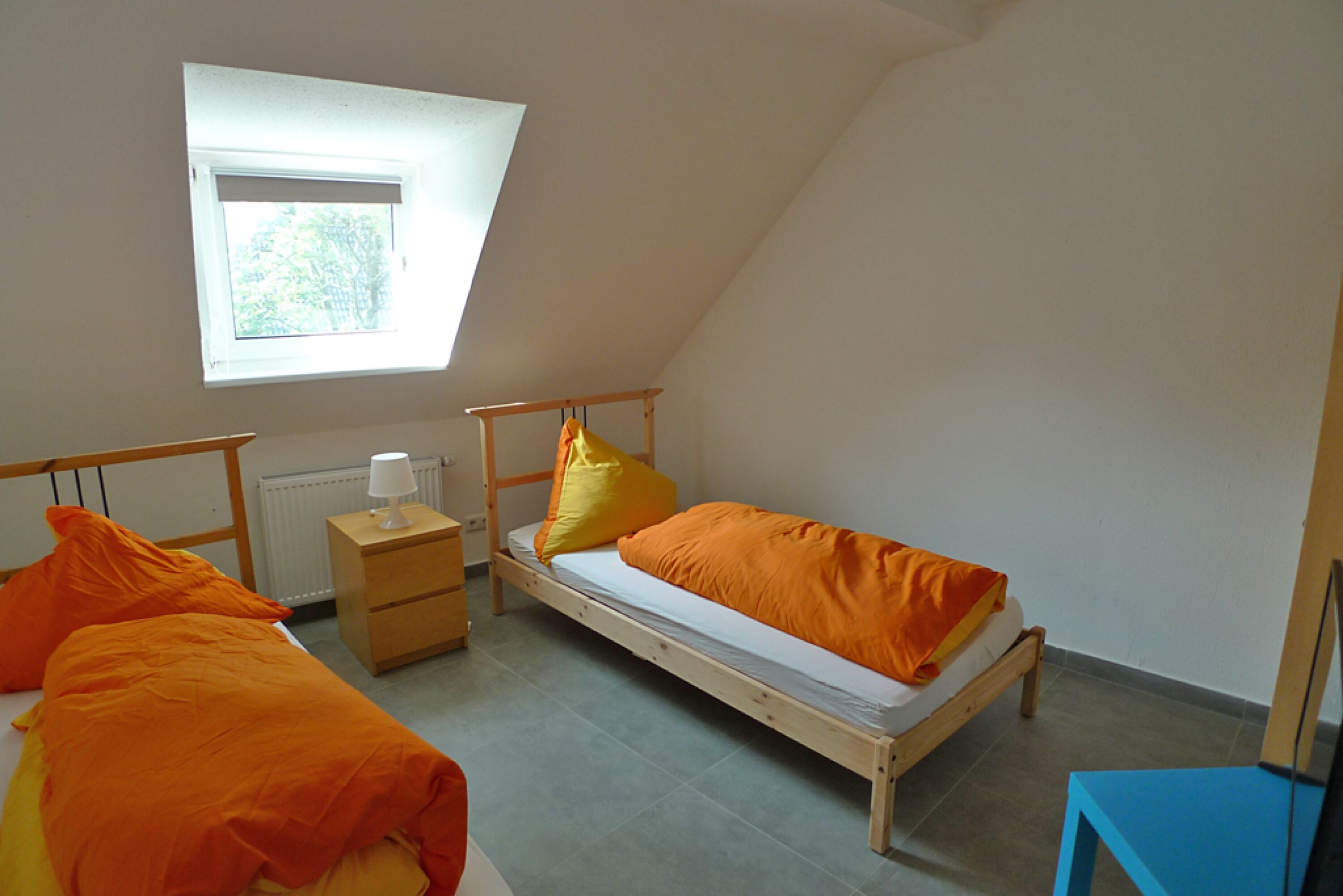 Monteur-Zimmer - Moers - Großes Haus mit mehreren Appartements in Duisburg-Beeck