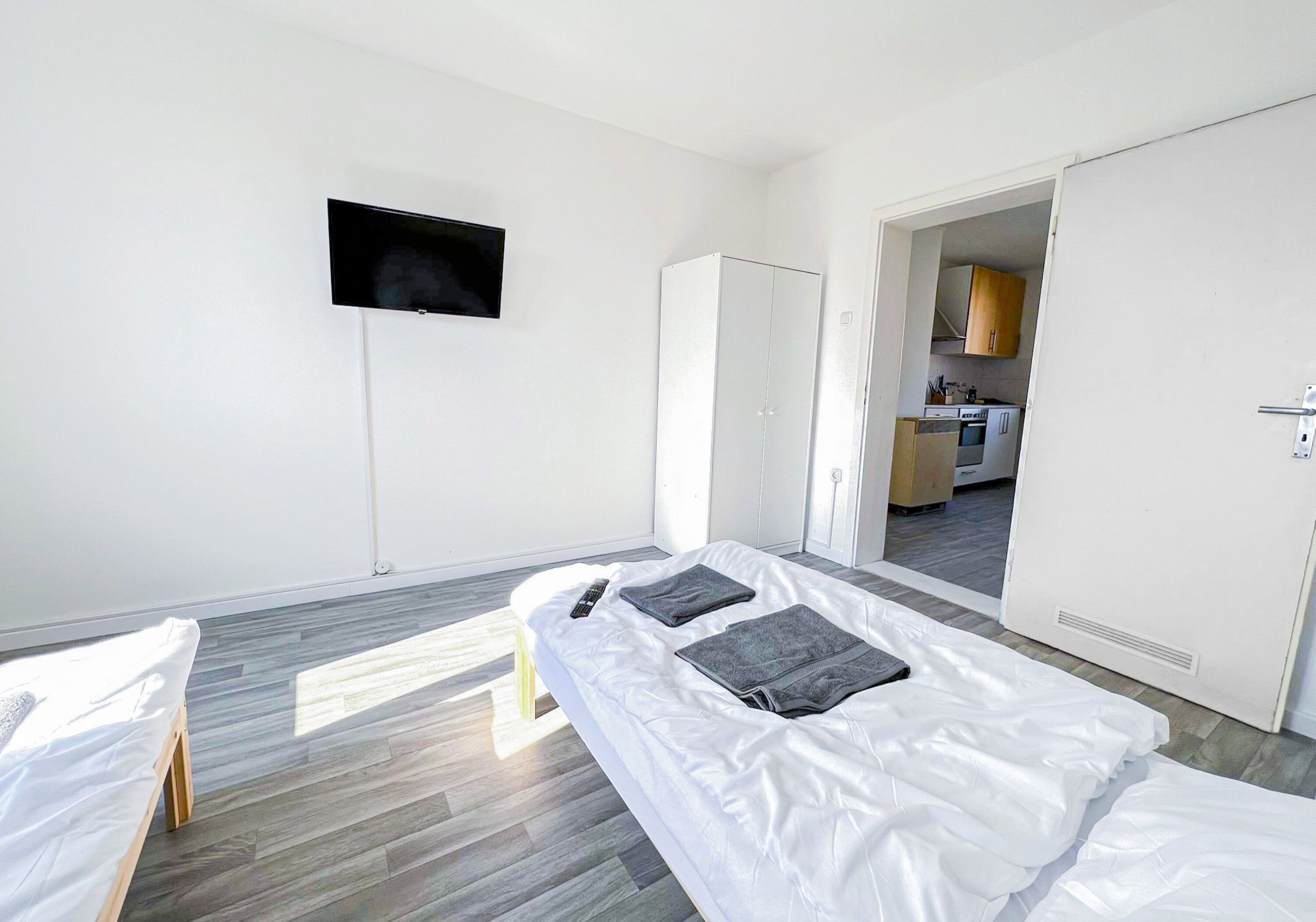 MonteurZimmer: Oberhausen | Günstige Wohnung frisch renoviert