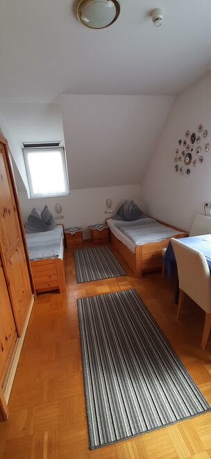 Monteur-Zimmer - Preis pro Nacht - Hollersberg -  Komfort-Privatzimmer Spandl
