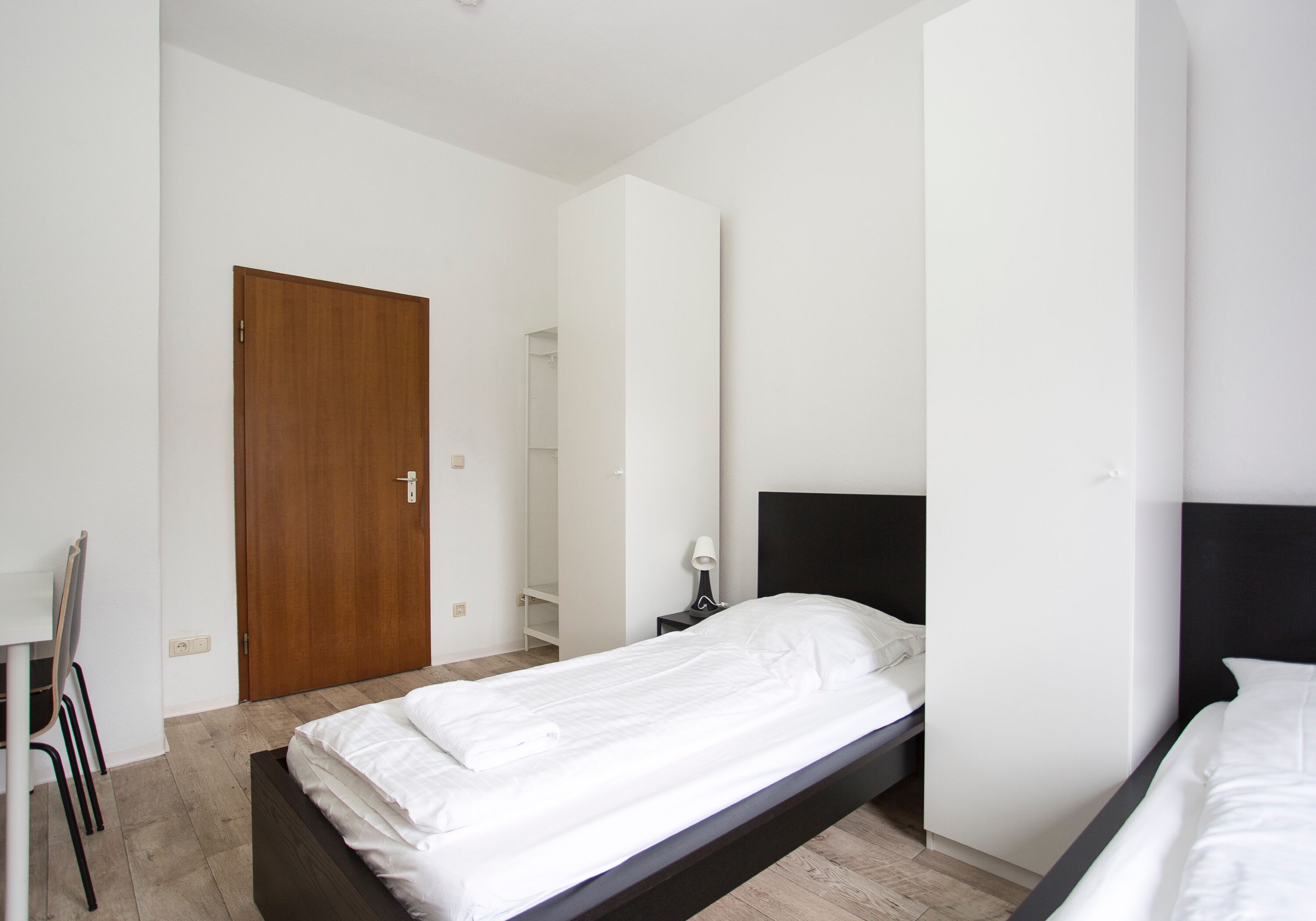 Monteur-Zimmer - Stein bei Nürnberg - 3 Zimmer mit Balkon für 6 Personen, Waschmaschine, Küche, Bad und WLan