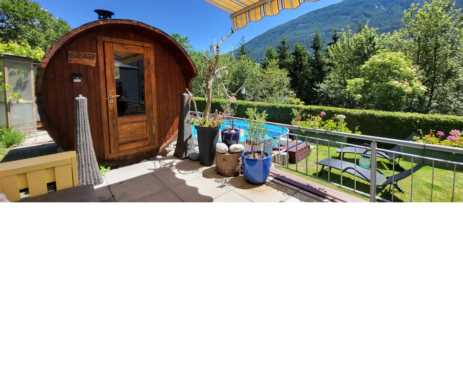 MonteurZimmer: Garten - Haus Alpenhahn