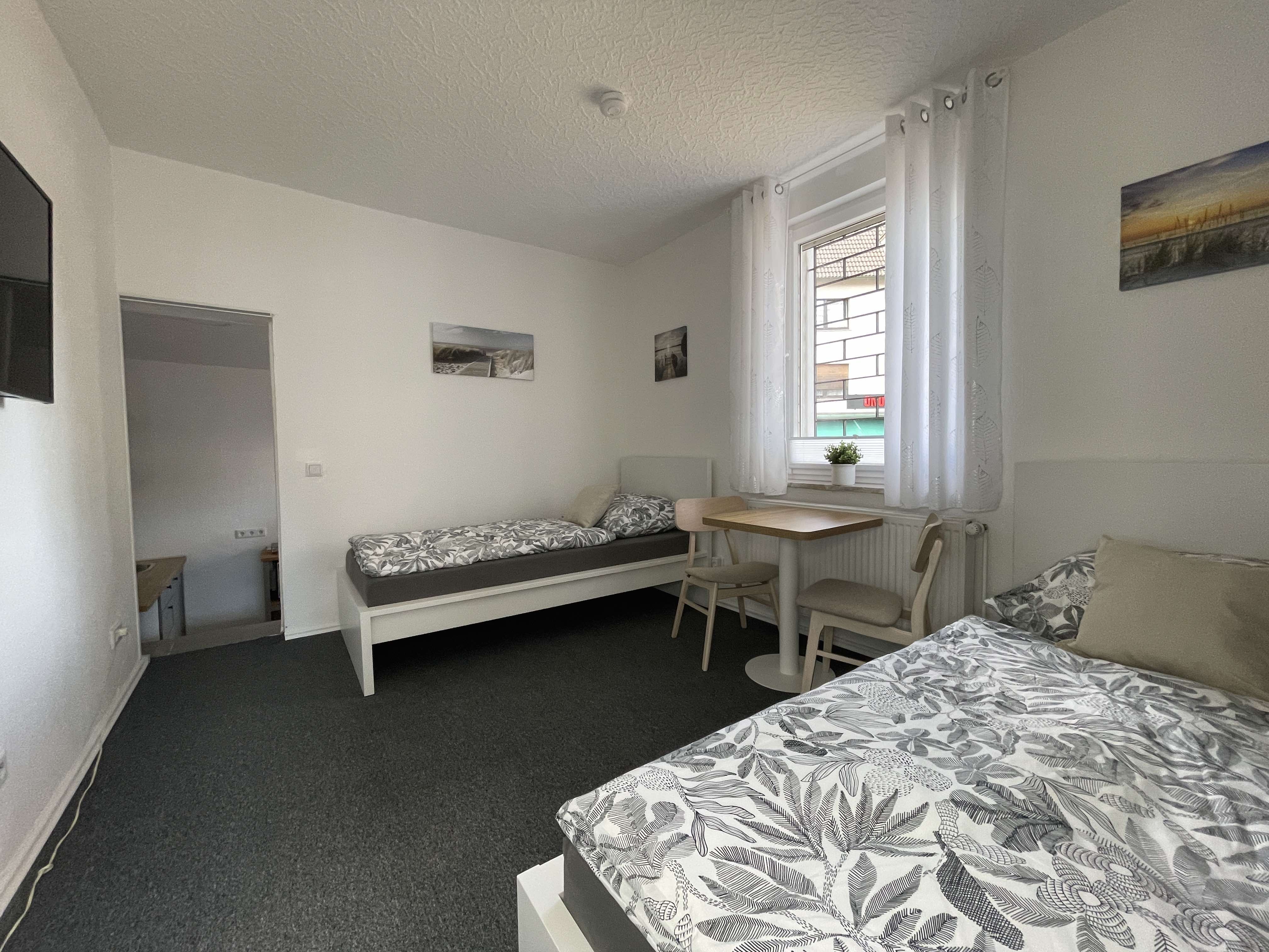 Monteur-Zimmer - Castrop-Rauxel - Helles 4 Betten Apartment Herten NRW Küche Dusche Parkplatz WLAN Self