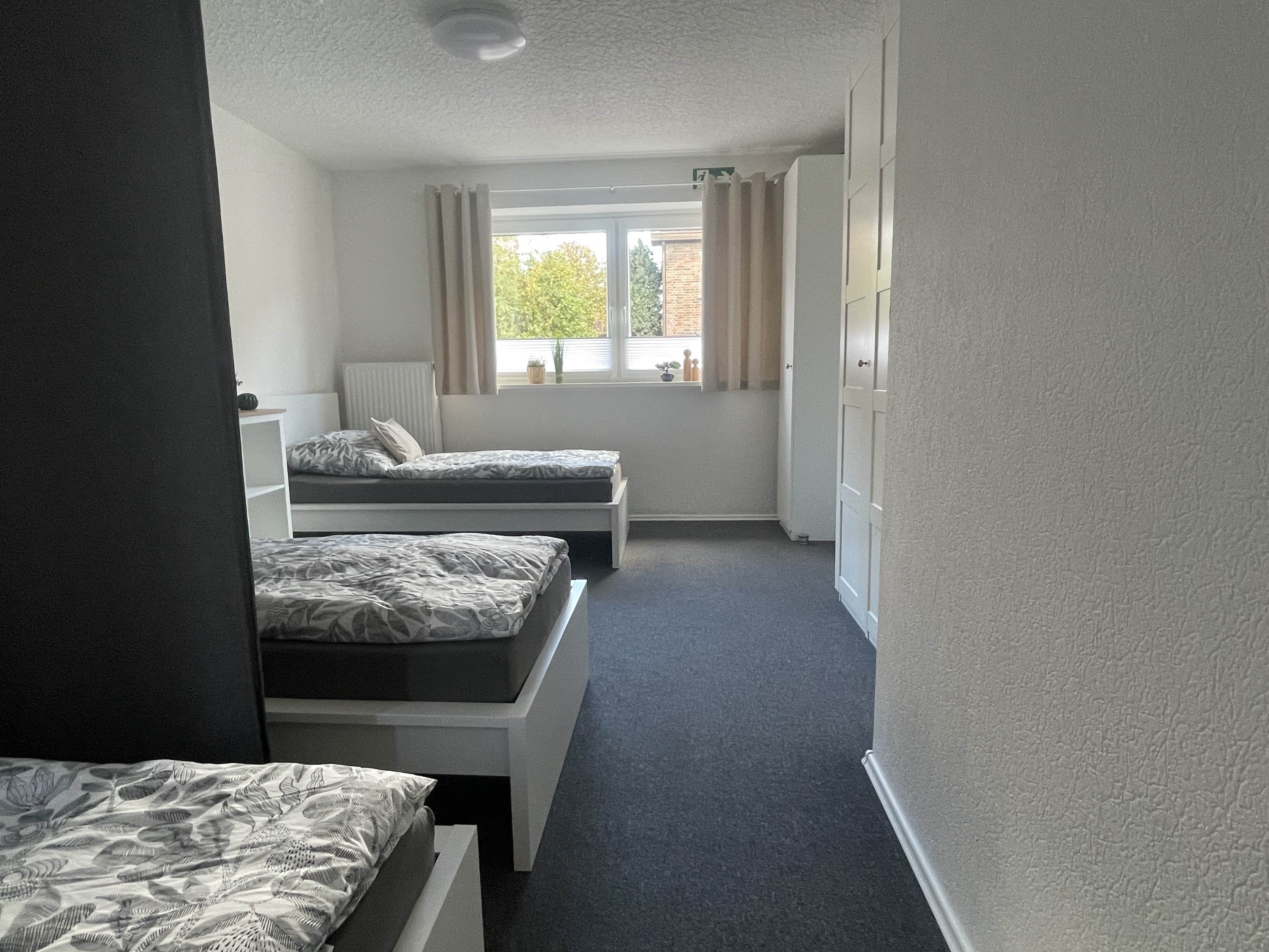 Monteur-Zimmer - Castrop-Rauxel - Helles 4 Betten Apartment Herten NRW Küche Dusche Parkplatz WLAN Self