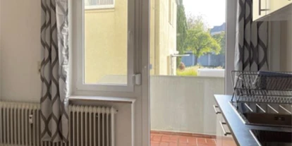 Monteur-Zimmer - Mülheim an der Ruhr - Bochum: Frisch sanierte Monteurwohnung: Parkplatz + TV + WLAN + Vollausstattung