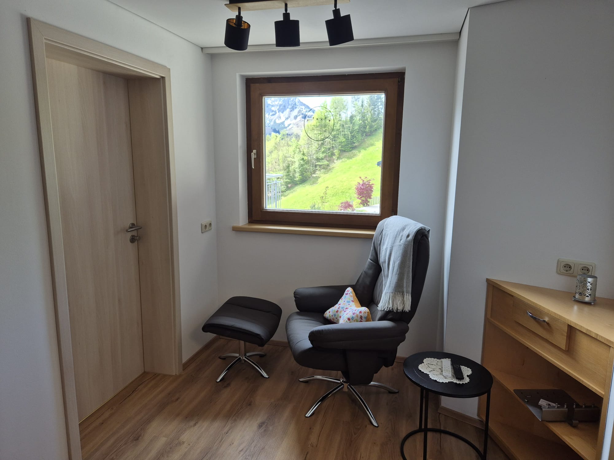 MonteurZimmer: Lesestuhl Fewo 3 - Fewo3 