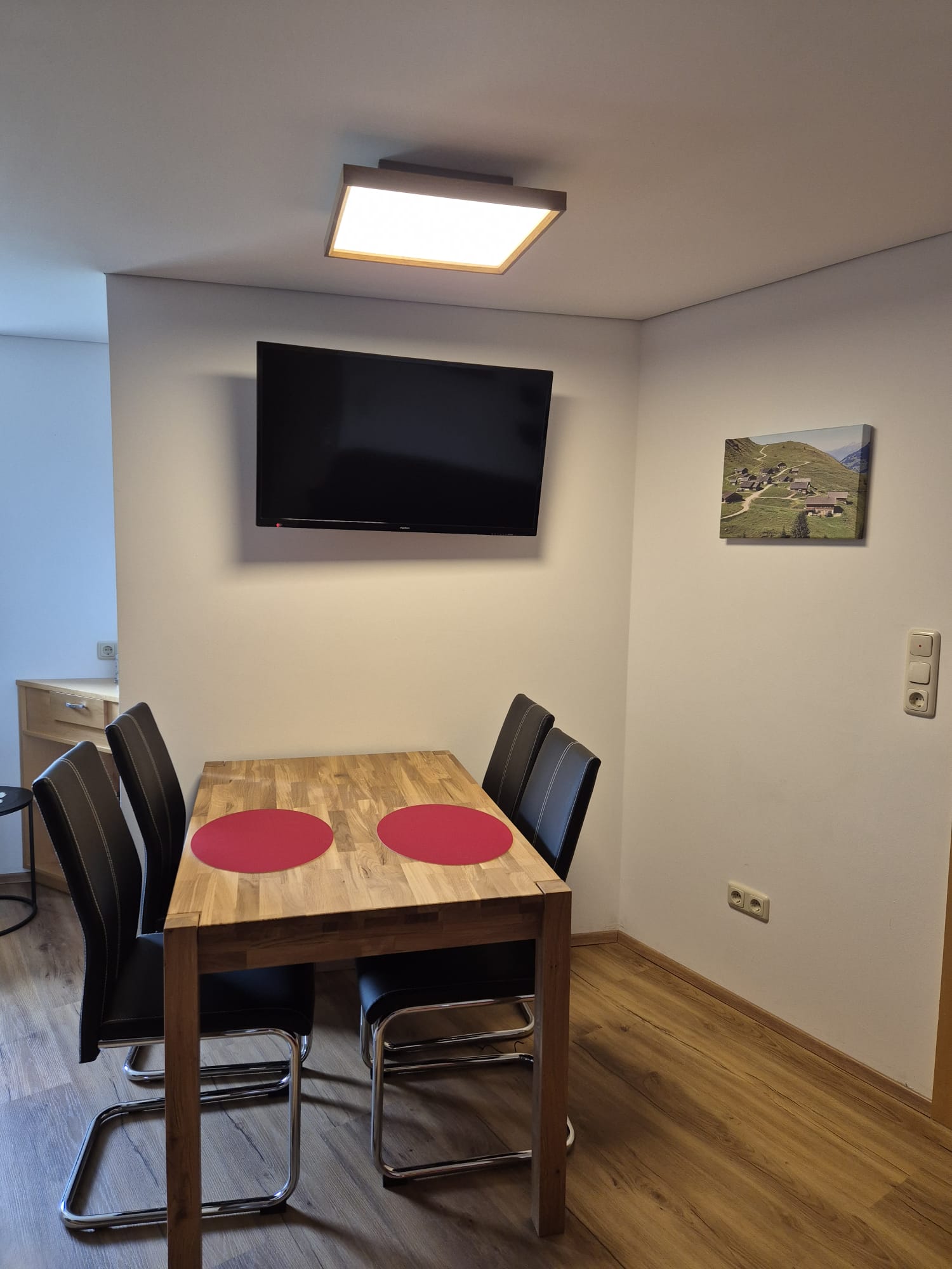 MonteurZimmer: Esstisch Fewo 3 - Fewo3 